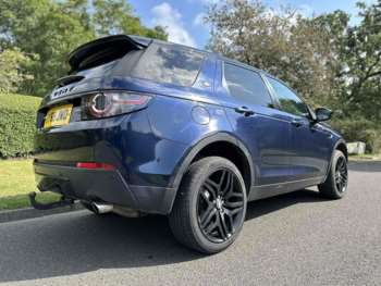 Used Land Rover Discovery Sport 2015 for sale - 73933821: Photo