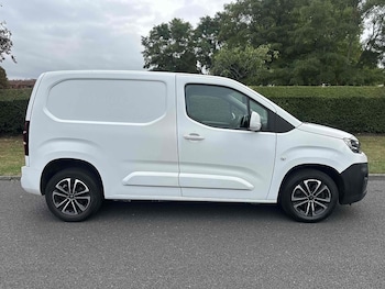 Used Citroen Berlingo 2020 for sale - 76879349: Photo