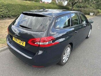 Used Peugeot 308 SW 2017 for sale - 75681010: Photo