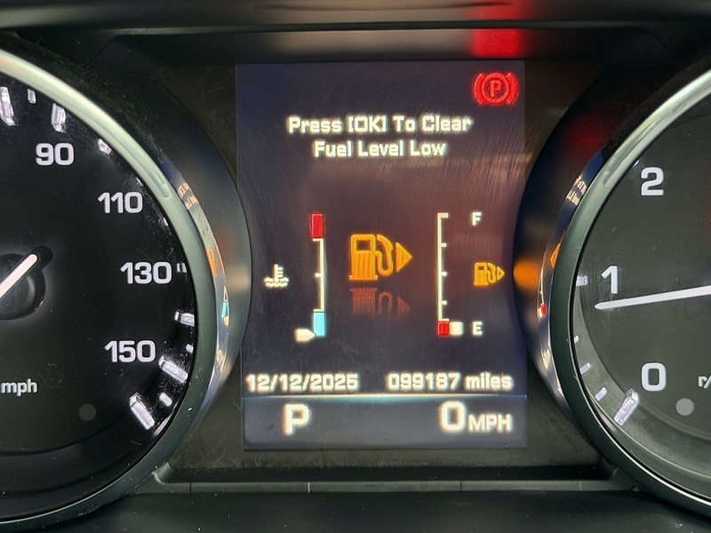 Used Land Rover Discovery Sport 2015 for sale - 77342327: Photo 14