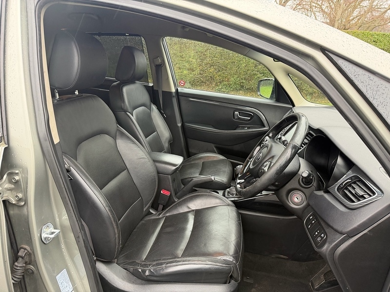 Used Kia Carens 2018 for sale - 77399917: Photo 24