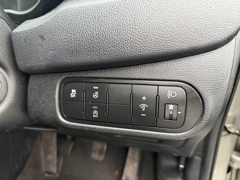 Used Kia Carens 2018 for sale - 77399917: Photo 27