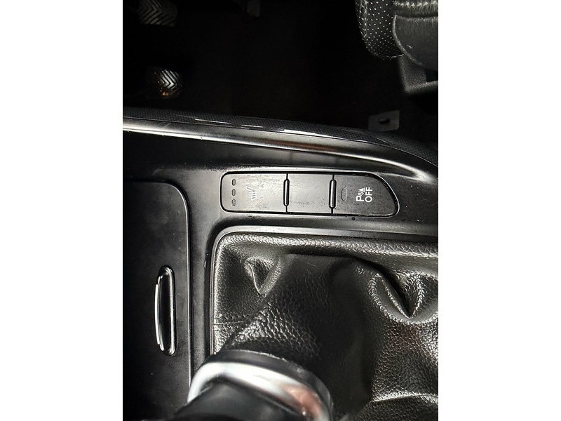 Used Kia Carens 2018 for sale - 77399917: Photo 28