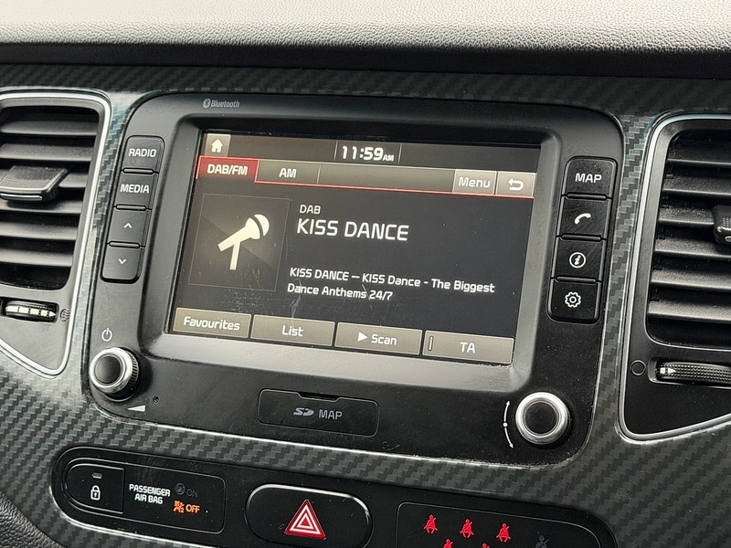 Used Kia Carens 2018 for sale - 77399917: Photo 38