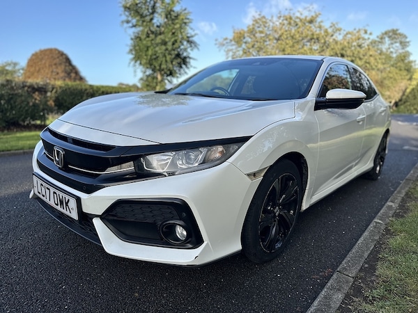 Used Honda Civic 2017 for sale - 76171098: Photo 11
