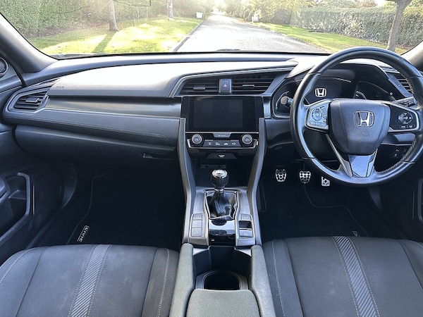 Used Honda Civic 2017 for sale - 76171098: Photo 15