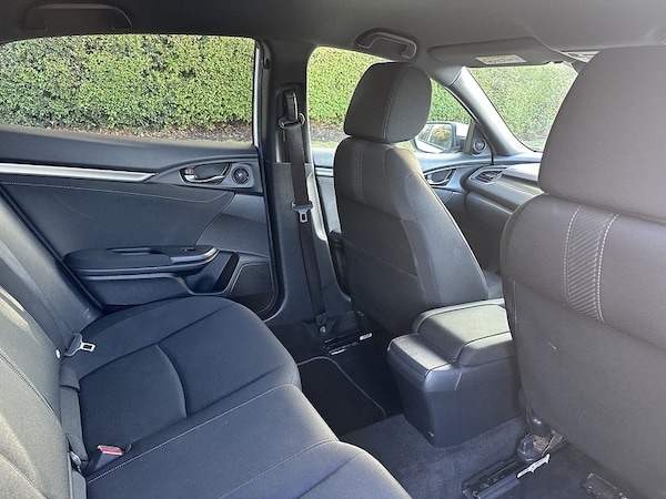 Used Honda Civic 2017 for sale - 76171098: Photo 22
