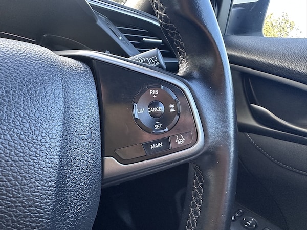 Used Honda Civic 2017 for sale - 76171098: Photo 27