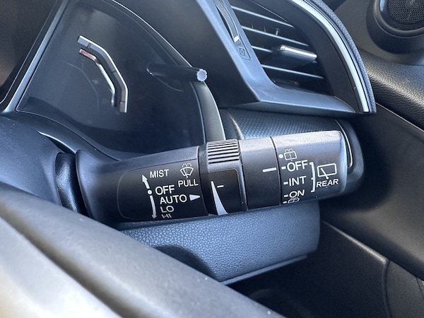 Used Honda Civic 2017 for sale - 76171098: Photo 29