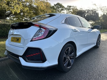 Used Honda Civic 2017 for sale - 76171098: Photo 4