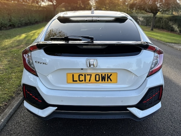 Used Honda Civic 2017 for sale - 76171098: Photo 5