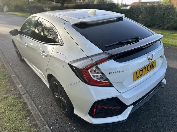 Used Honda Civic 2017 for sale - 76171098: Photo 7