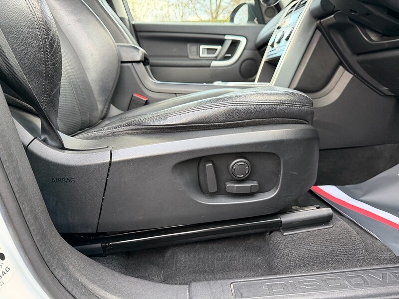 Used Land Rover Discovery Sport for sale - 77370318: Photo 31