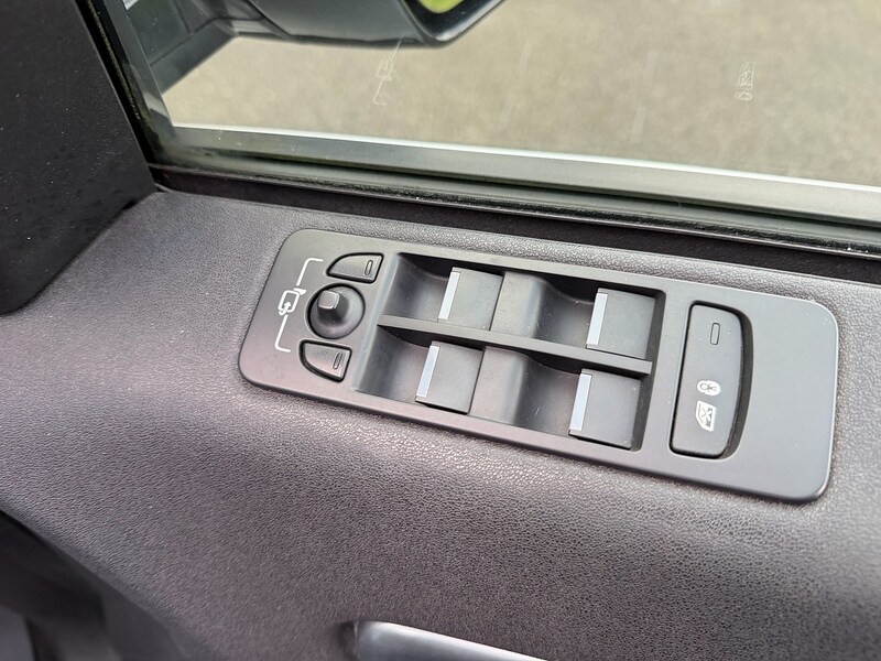 Used Land Rover Discovery Sport for sale - 77370318: Photo 32