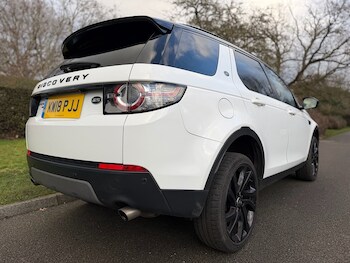 Used Land Rover Discovery Sport 2018 for sale - 77370318: Photo