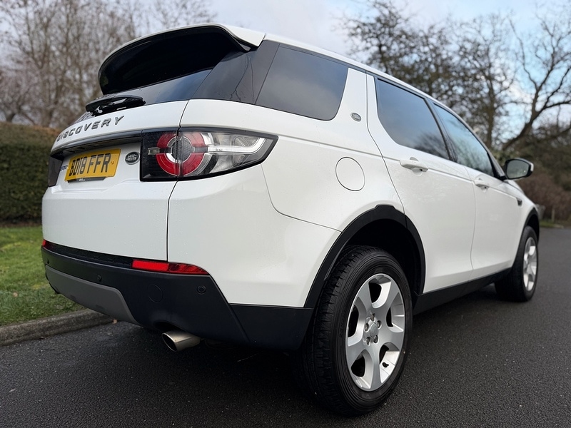 Used Land Rover Discovery Sport 2018 for sale - 77044532: Photo 4