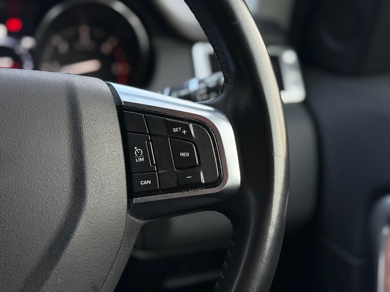 Used Land Rover Discovery Sport 2018 for sale - 77044532: Photo 53