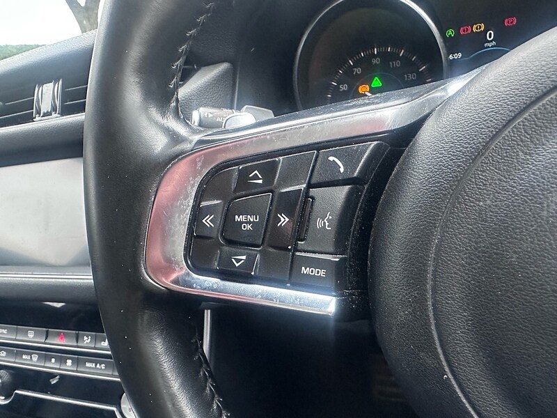 Used Jaguar XF for sale - 77864463: Photo 39