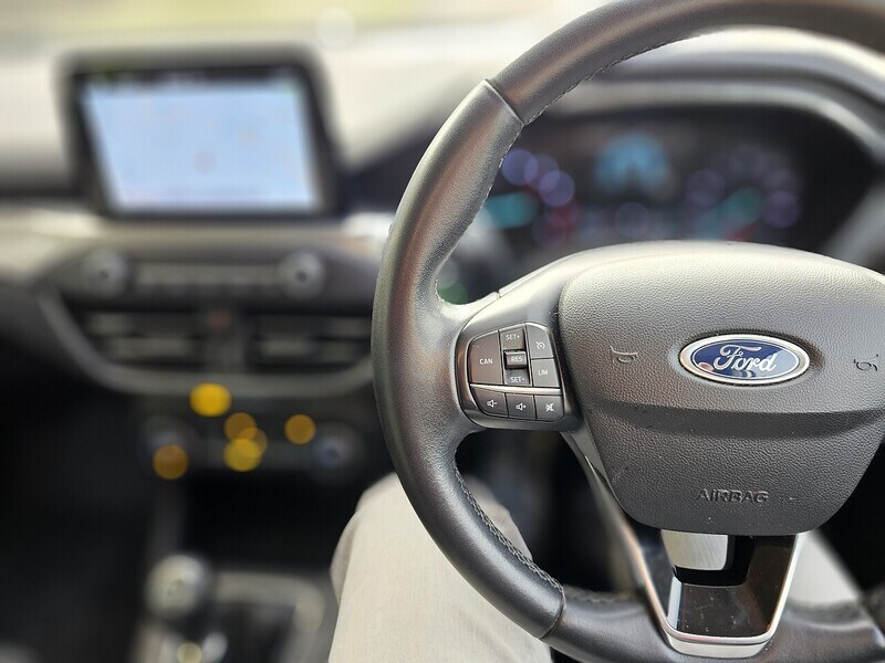 Used Ford Focus 2019 for sale - 76022451: Photo 11