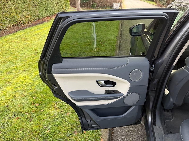 Used Land Rover Range Rover Evoque 2017 for sale - 76941685: Photo 30