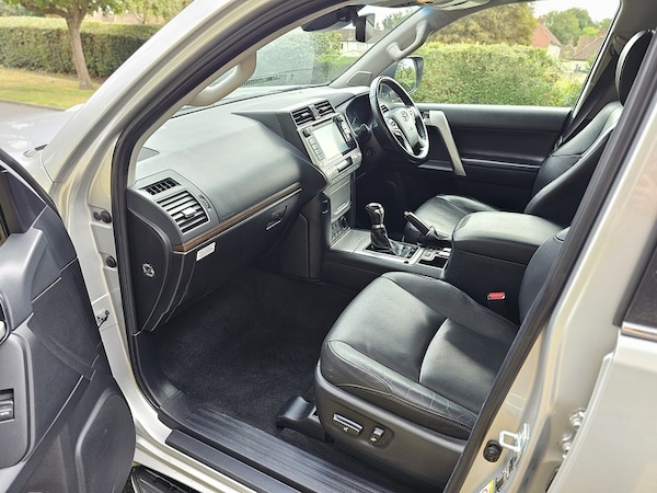 Used Toyota Landcruiser 2019 for sale - 75238691: Photo 34