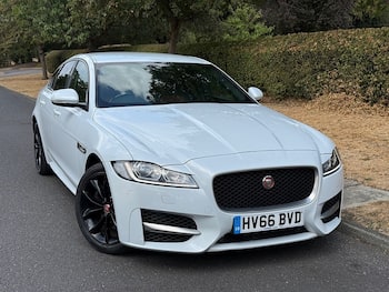 Used Jaguar XF 2016 for sale - 79648415: Photo