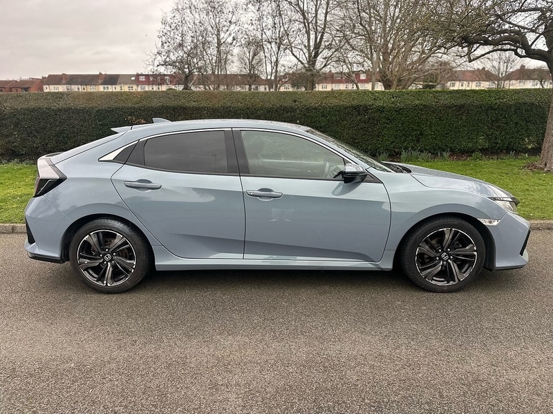 Used Honda Civic 2017 for sale - 77622018: Photo 2