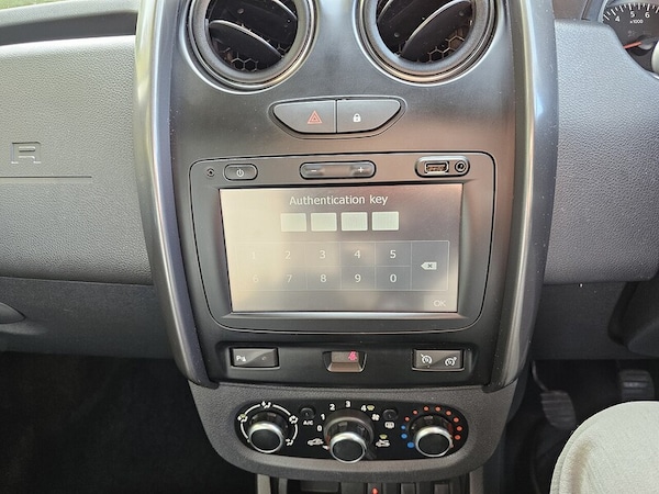 Used Dacia Duster 2017 for sale - 76128060: Photo 14