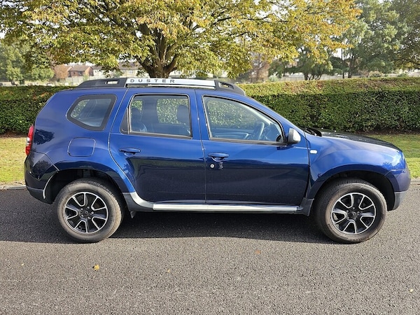 Used Dacia Duster 2017 for sale - 76128060: Photo 2