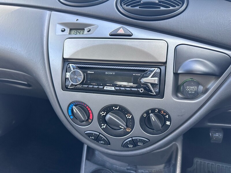Used Ford Focus 2002 for sale - 77515231: Photo 24