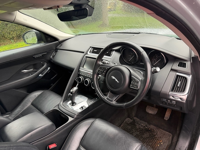 Used Jaguar E-Pace 2018 for sale - 77399913: Photo 21