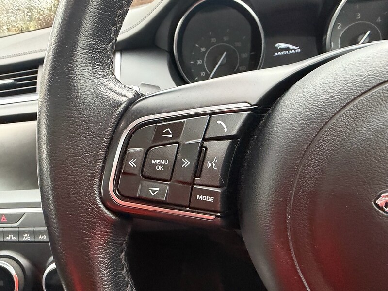 Used Jaguar E-Pace 2018 for sale - 77399913: Photo 35