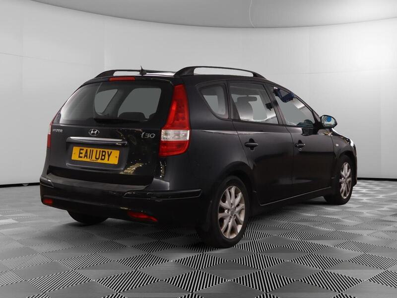 Used Hyundai i30 2011 for sale - 76320082: Photo 4