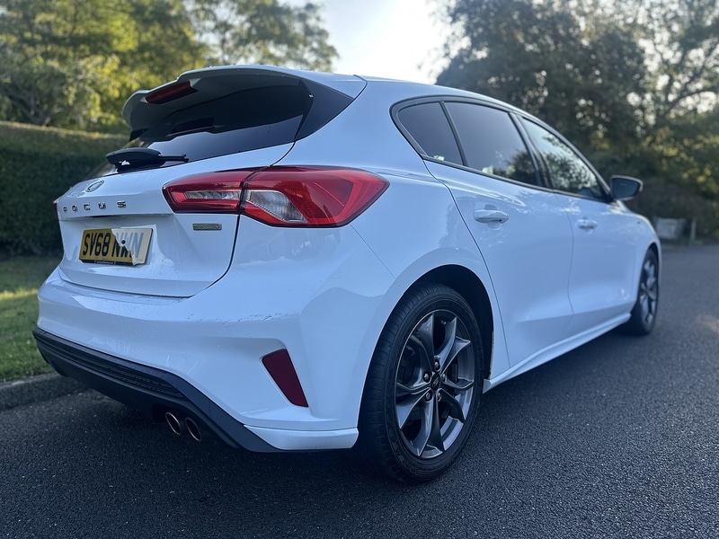 Used Ford Focus 2018 for sale - 76022446: Photo 4