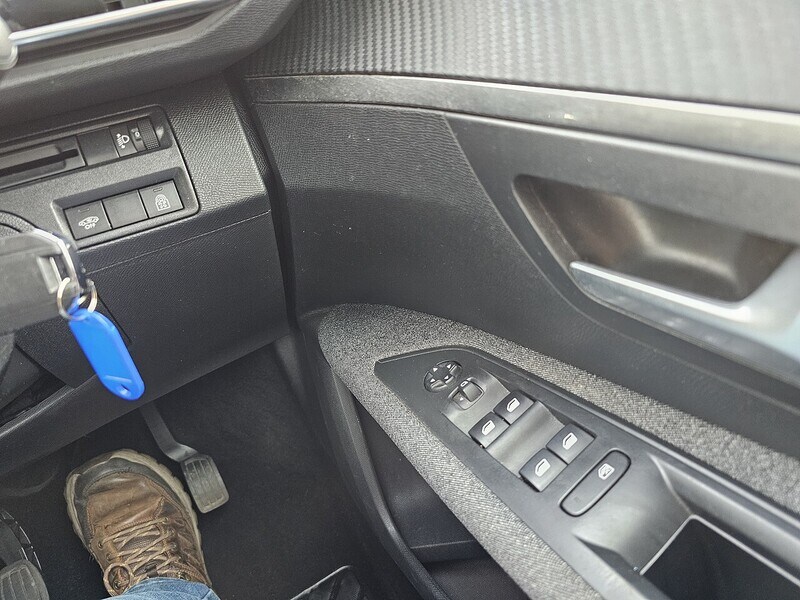 Used Peugeot 3008 2018 for sale - 77742414: Photo 20