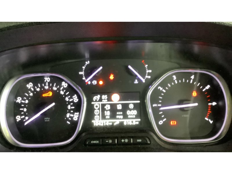 Used Peugeot Traveller 2018 for sale - 78207369: Photo 9