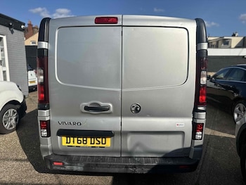 Used Vauxhall Vivaro 2018 for sale - 78512155: Photo