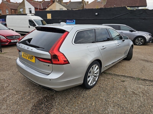 Used Volvo V90 2017 for sale - 76156362: Photo 3