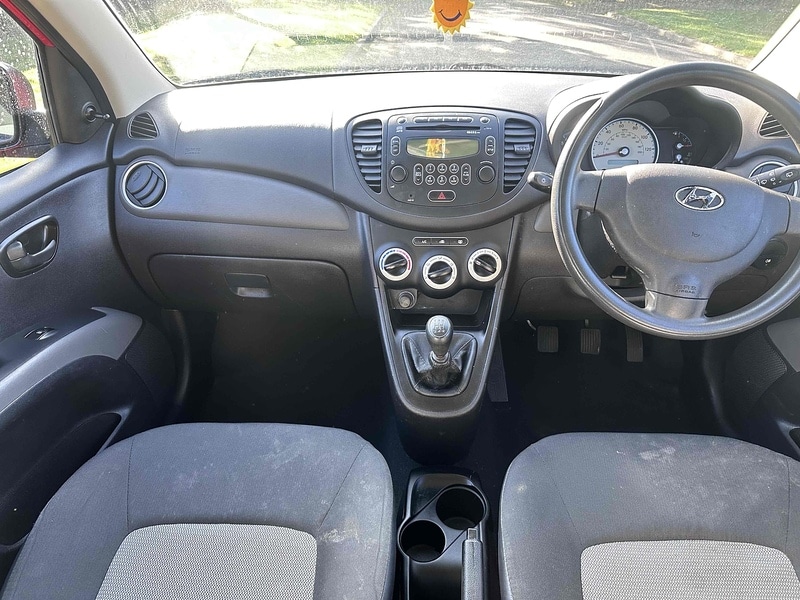Used Hyundai i10 2010 for sale - 77605250: Photo 15