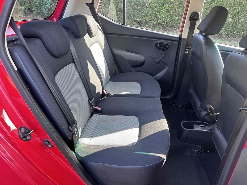 Used Hyundai i10 2010 for sale - 77605250: Photo 20