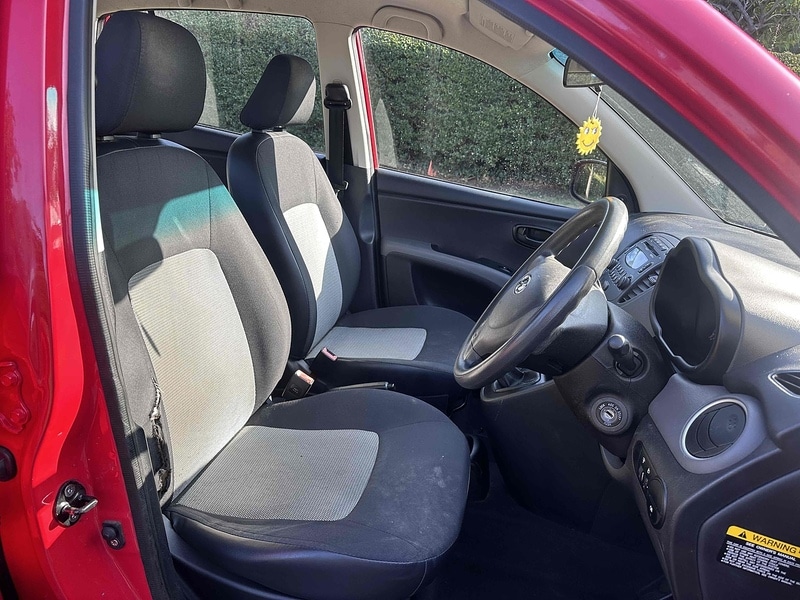 Used Hyundai i10 2010 for sale - 77605250: Photo 22