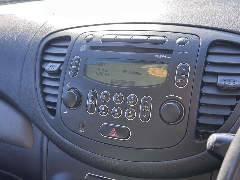 Used Hyundai i10 2010 for sale - 77605250: Photo 25