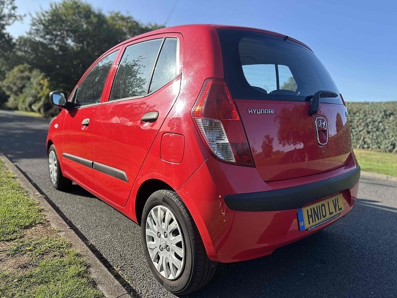 Used Hyundai i10 2010 for sale - 77605250: Photo 8