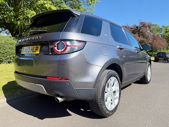 Used Land Rover Discovery Sport 2016 for sale - 79381071: Photo
