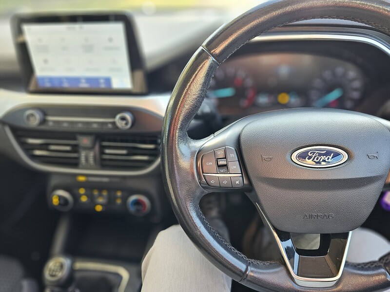 Used Ford Focus 2018 for sale - 76128066: Photo 11