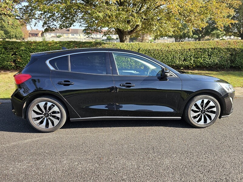 Used Ford Focus 2018 for sale - 76128066: Photo 2