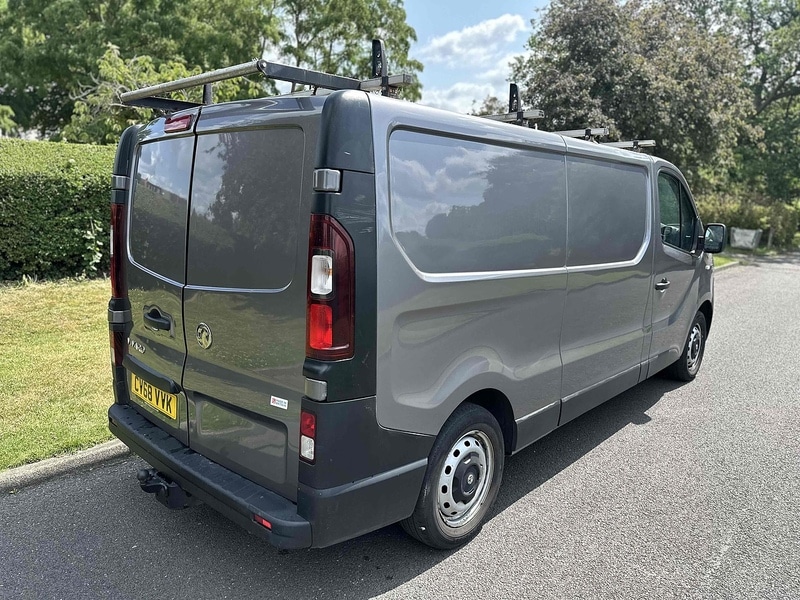 Used Vauxhall Vivaro 2018 for sale - 76057132: Photo 3