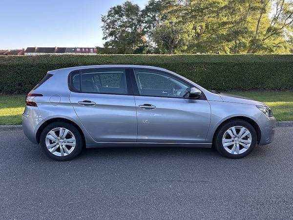 Used Peugeot 308 2017 for sale - 76034923: Photo 2