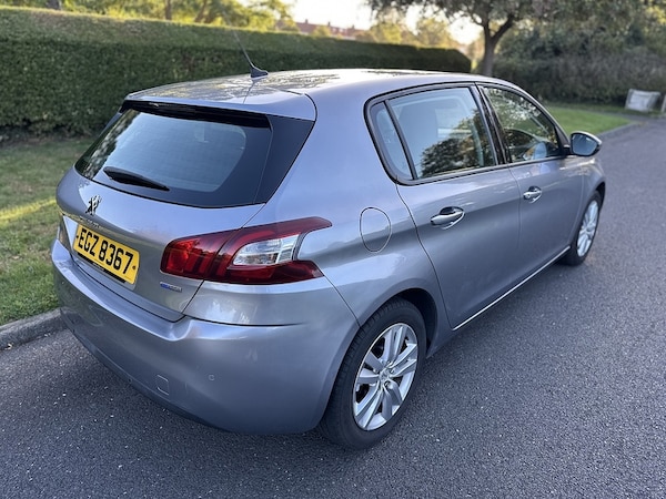 Used Peugeot 308 2017 for sale - 76034923: Photo 3