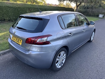 Used Peugeot 308 2017 for sale - 76034923: Photo 3